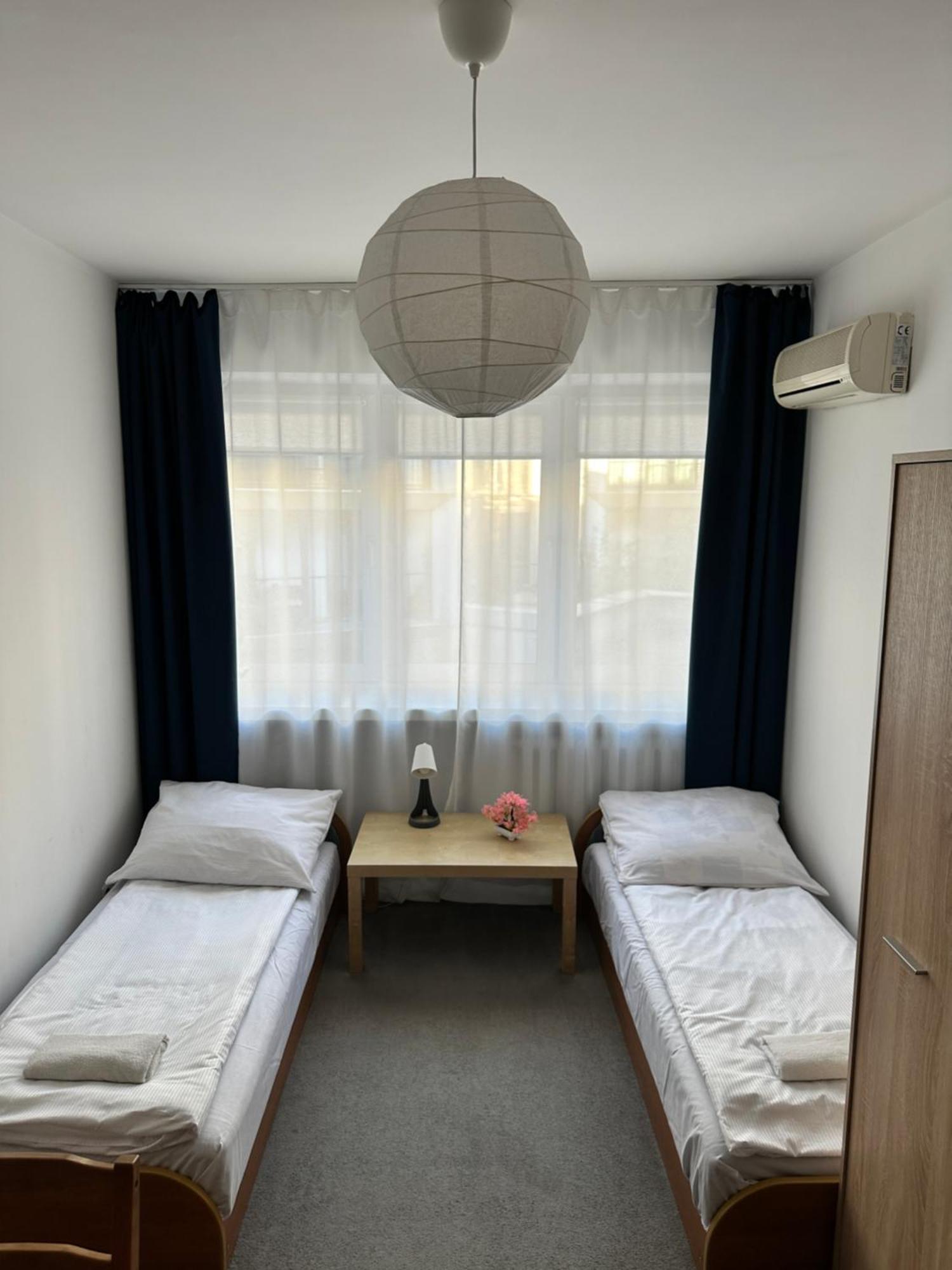Hostel Demi คราคูฟ ภายนอก รูปภาพ